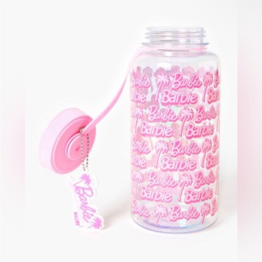Barbie™ x Forever 21 32oz Pink Water plastic Bottle – Limited Edition NWT